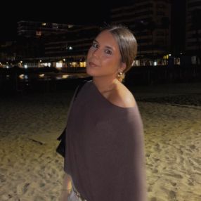 Marilo, Babysitter in Estepa