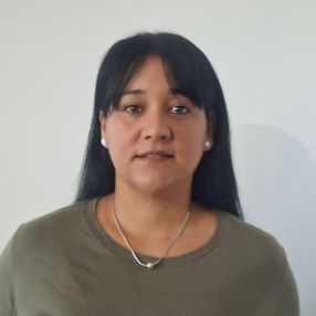 Yenise, Niñera o canguro en Arteixo
