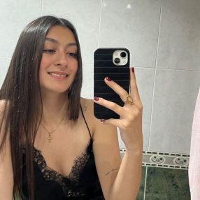 Fatima, Niñera o canguro en O Carballiño