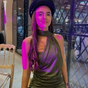 Aitana, Babysitter in Almensilla