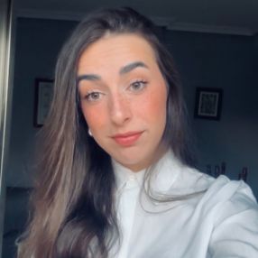 Lucia, Niñera o canguro en Montehermoso