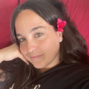 Eva, Babysitter in Orense