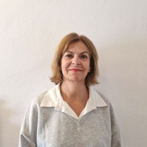 ISABEL MARIA, Niñera o canguro en San Luis de Sabinillas