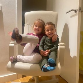 Jeandra, Familia en Barcelona