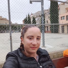 Sandra, Babysitter in Canyelles