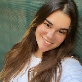 Julia, Babysitter in Badalona