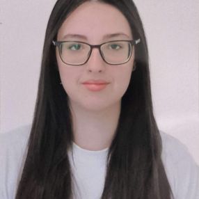 Gisela, Niñera o canguro en Tui