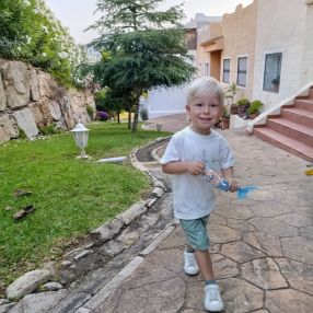 Julie, Family in Casares