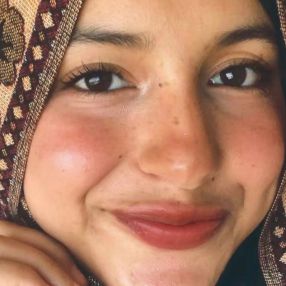 Ikram, Babysitter in Cintruénigo