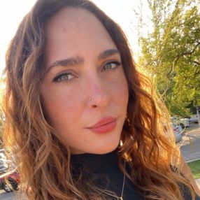 Laura, Niñera o canguro en Xàtiva