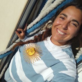 Florencia, Niñera o canguro en La Oliva