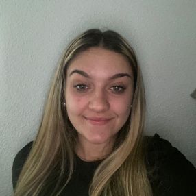 Nadia, Babysitter in Pantoja