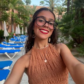 Naima, Babysitter in Muro d'Alcoi