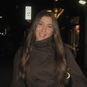 Julia, Niñera o canguro en Torrelles de Llobregat