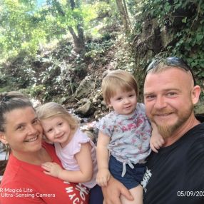 Laura, Familia en Sils