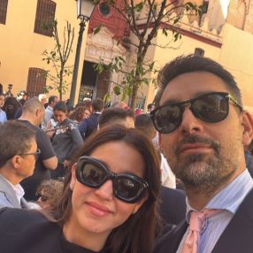 Alba, Familia en San Roque