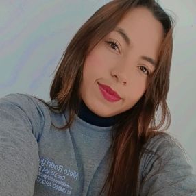 Lina Marcela, Niñera o canguro en Cobeña