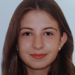 Laura, Babysitter in La Bisbal d'Empordà