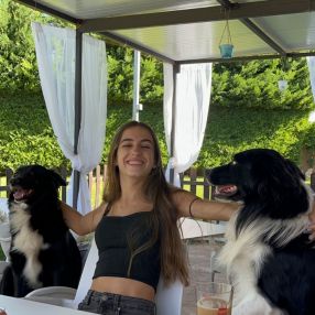 Sara, Niñera o canguro en Campo Real