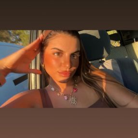 Lola, Babysitter in Coria del Río