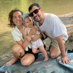 Clàudia, Familia en Barcelona