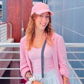 Lara, Niñera o canguro en Mogán