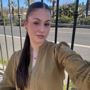 Sara, Babysitter in Gelves