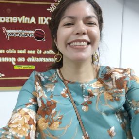 Stefany, Niñera o canguro en Chirivella
