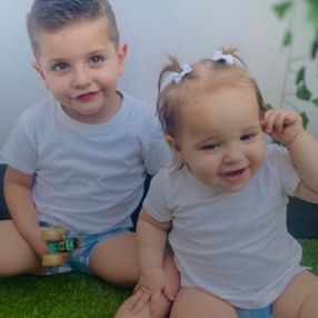 Isa, Family in Aceuchal