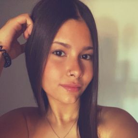 Daniela, Niñera o canguro en Pedrezuela