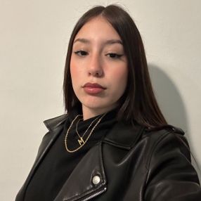 Morena, Babysitter in El Rosario
