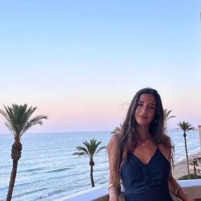 Lucia del Carmen, Niñera o canguro en Ceutí