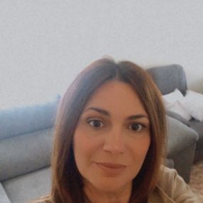 Belinda, Niñera o canguro en Los Alcázares