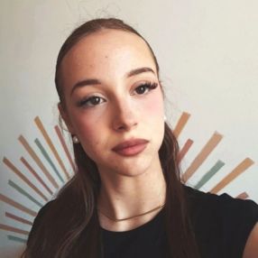 Aitana, Niñera o canguro en Òdena