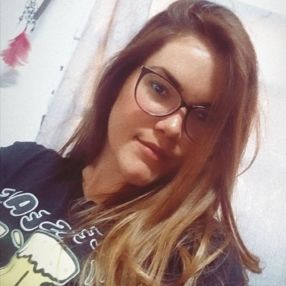 Laritza, Babysitter in Verín
