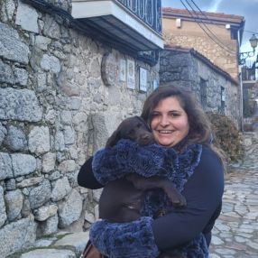 Regiane, Niñera o canguro en Torre del Mar