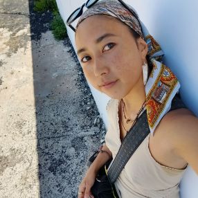 Karin, Niñera o canguro en La Oliva