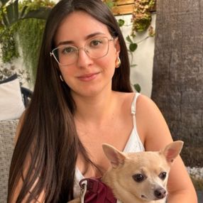 Paula, Niñera o canguro en San Antonio