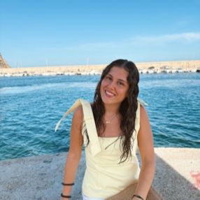 Marta, Babysitter in Benifairó de la Valldigna
