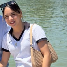 Amelia, Niñera o canguro en Garrucha