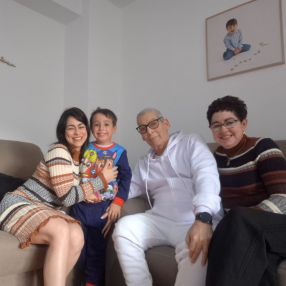 Anailis, Familia en Gijón