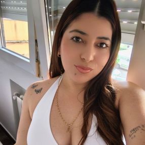 Maira, Niñera o canguro en Maliaño