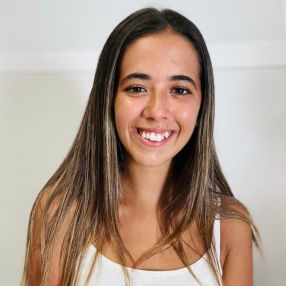Azahara, Niñera o canguro en La Laguna