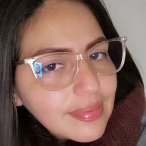 Johana, Niñera o canguro en Galar