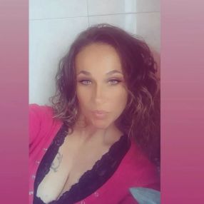 Marta, Babysitter in La Roda