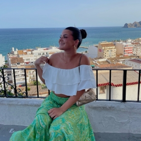 Lara, Niñera o canguro en Sant Joan d'Alacant