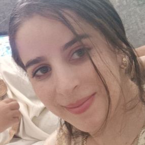 Jamila, Niñera o canguro en Barcience