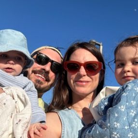 Inés, Family in Girona