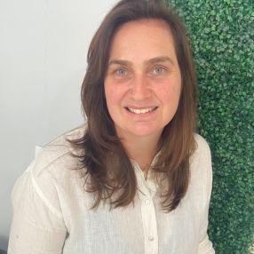 Aline, Niñera o canguro en Granada