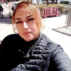 Gladys, Babysitter in Martorell